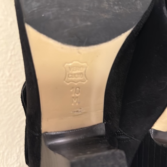 Vaneli Black Suede Ditto Booties with Button - Picture 6 of 7